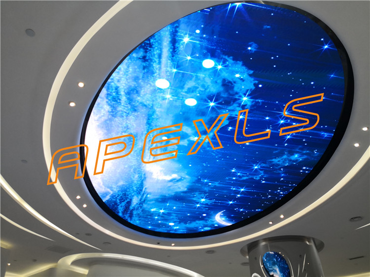 深圳發(fā)展中心大廈P3MM天花屏戶內全彩LED圓形顯示屏