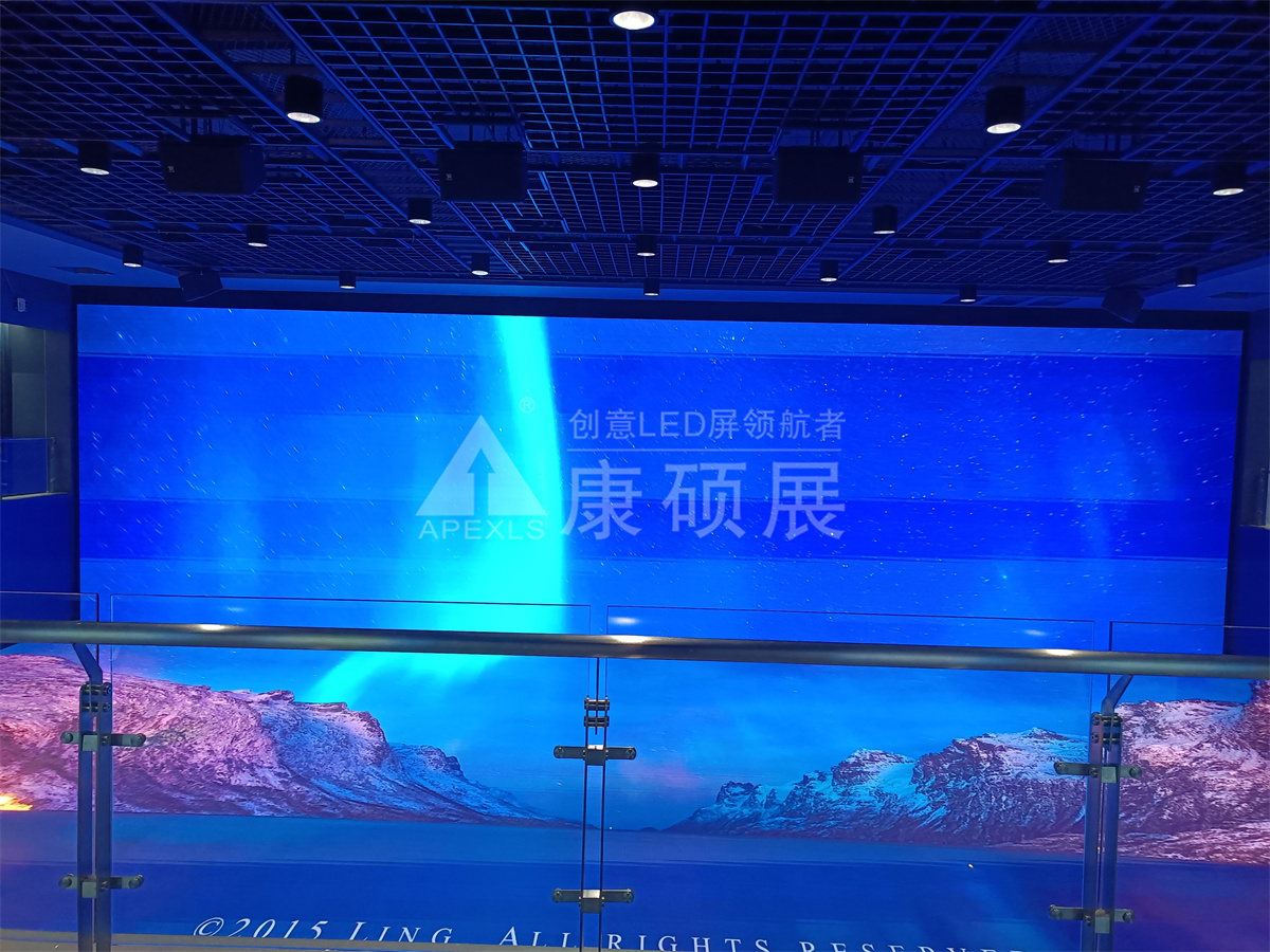海南規(guī)劃展覽館P2戶(hù)內(nèi)全彩屏